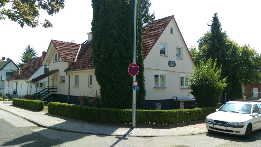 Hotel Bonjour Bad Soden am Taunus Buitenkant foto