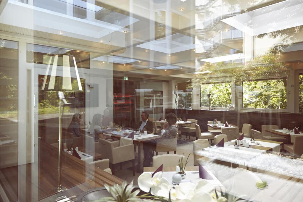 Hotel Bonjour Bad Soden am Taunus Buitenkant foto